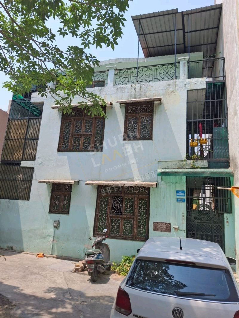 4 BHK independent house in Beta 2, Greater Noida — 60 sq m plot, 2.5-storey