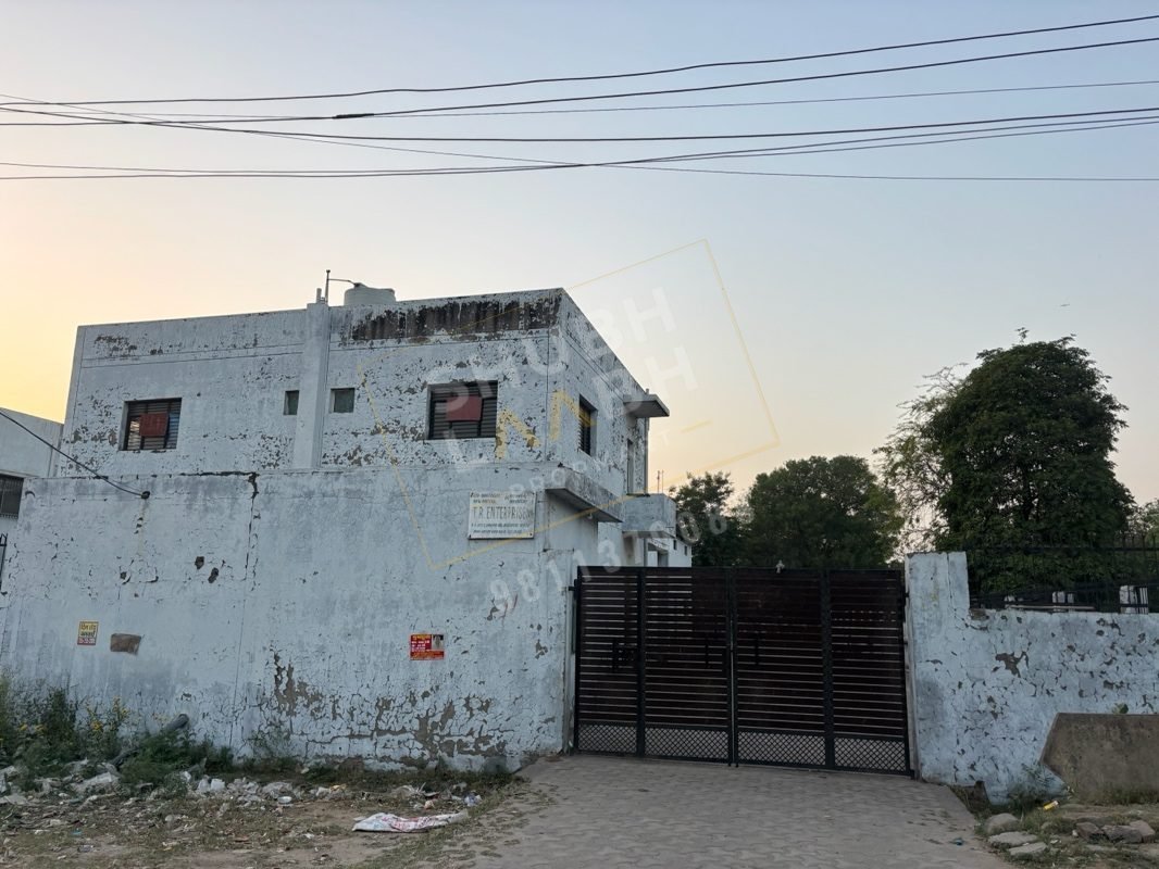 1,614 sq m factory with office block and shed in UPSIDA Site C, Surajpur, Greater Noida — corner, park-facing