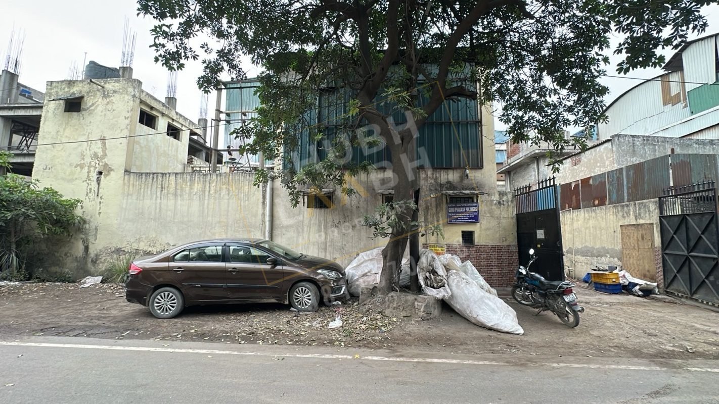 800 sq m industrial shed in UPSIDA Site B, Surajpur, Greater Noida — 12 m road