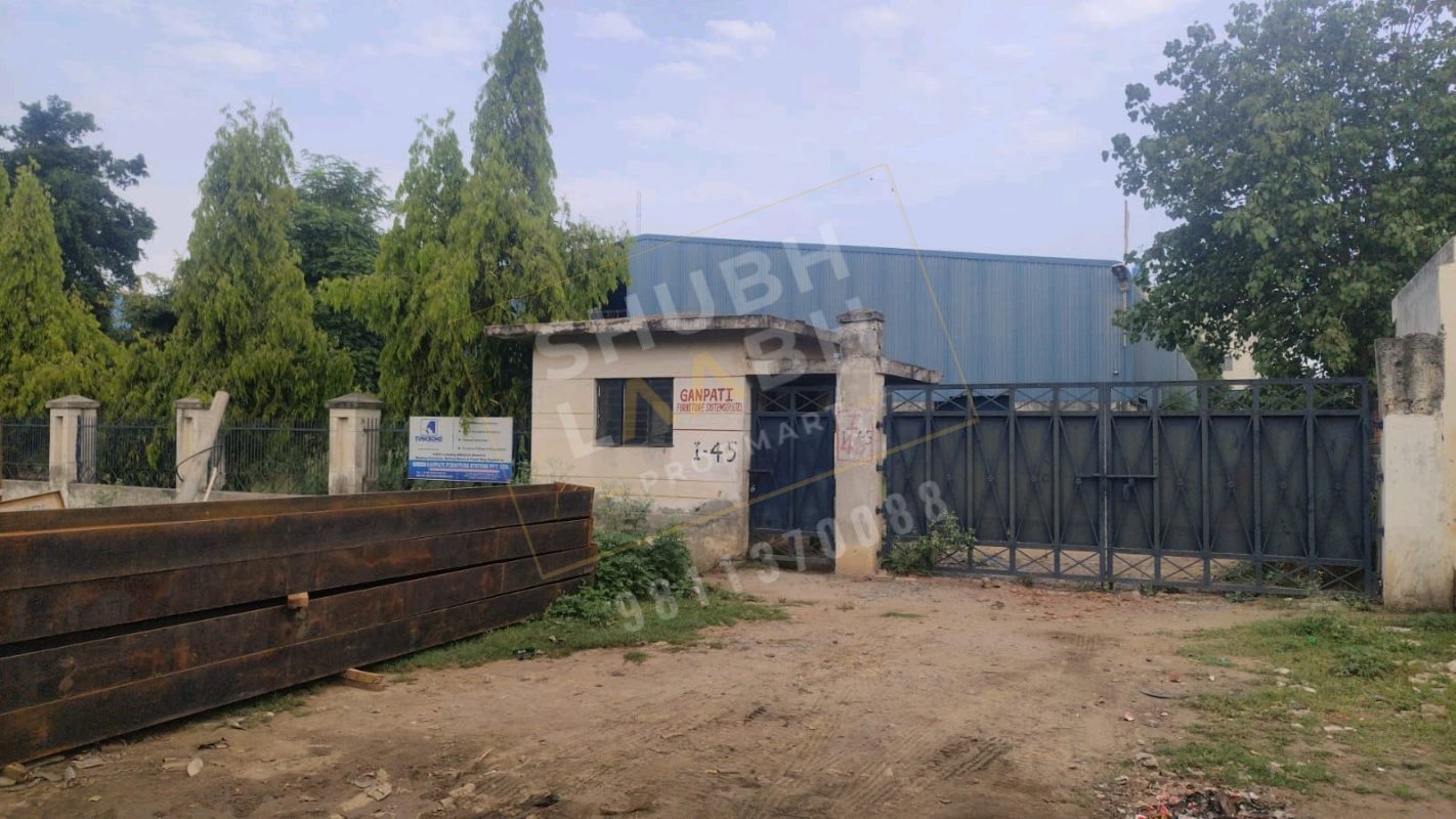 3,200 sq m industrial shed in UPSIDA Site 5, Surajpur, Greater Noida — 20,000 sq ft covered, 30 m road