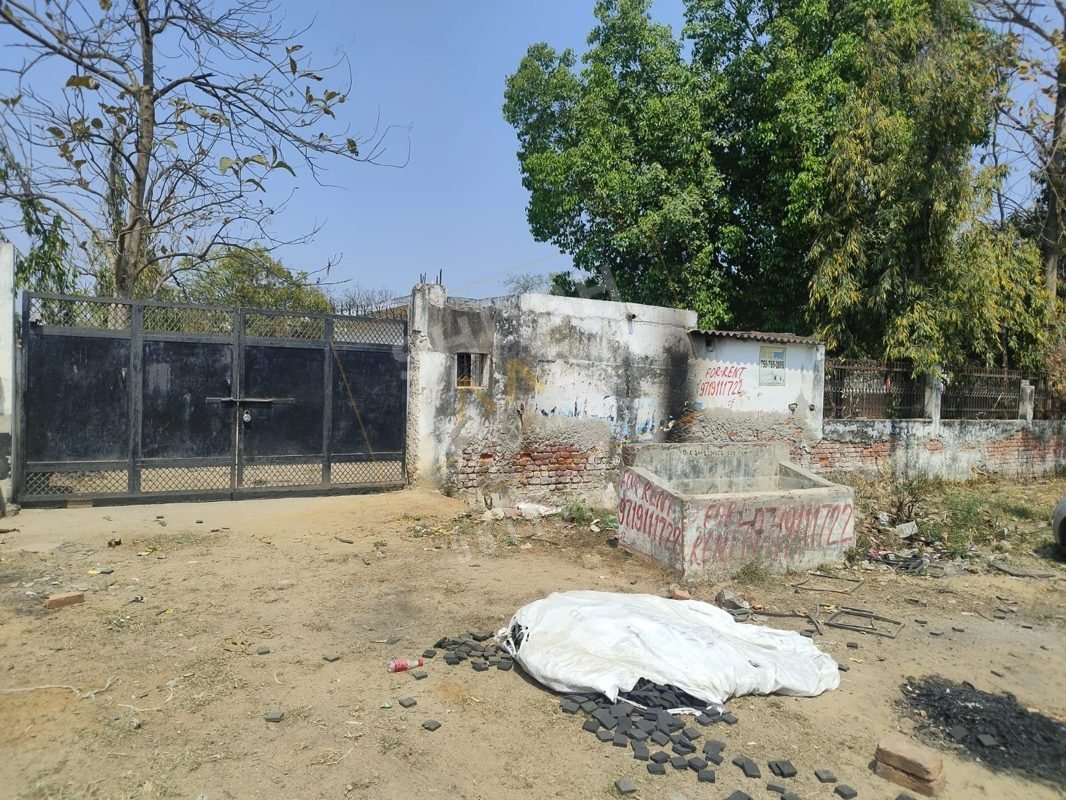 2,496 sq m industrial building in UPSIDA Site 5, Surajpur, Greater Noida — corner, 30 m road